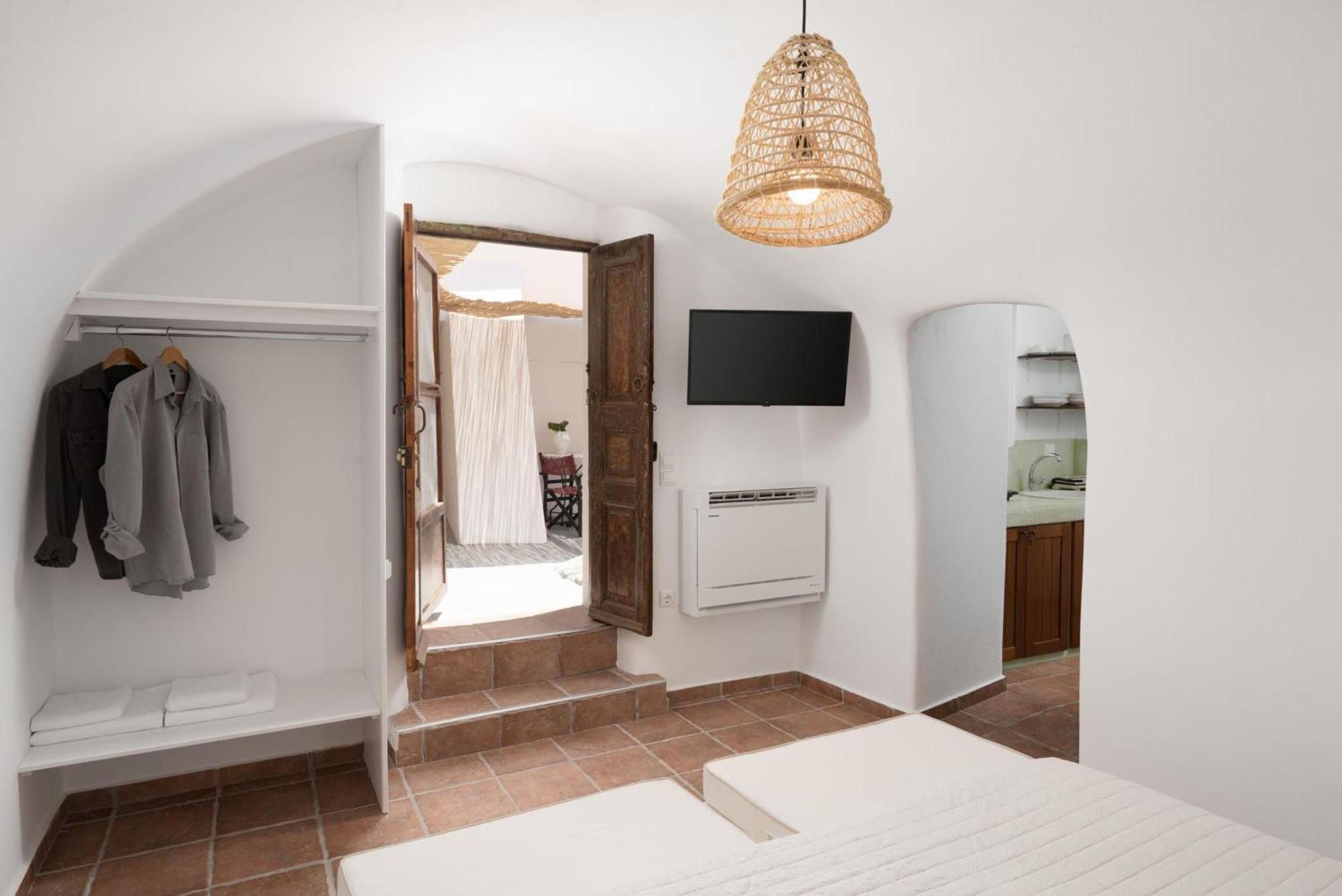 Madame Kalitsi Cozy Suites Fira  Eksteriør billede